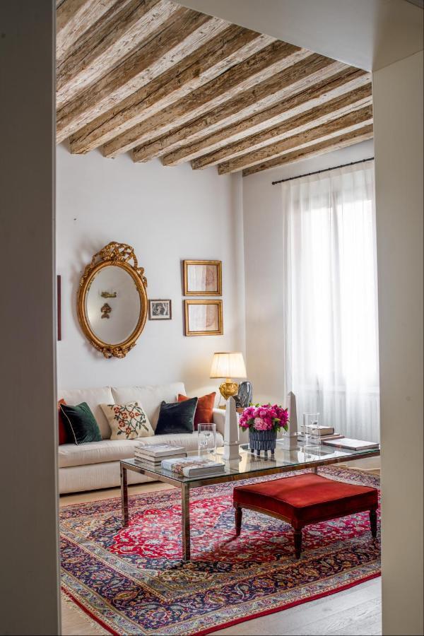 Miracoli Apartment With View On The Canal R&R Venetië Buitenkant foto
